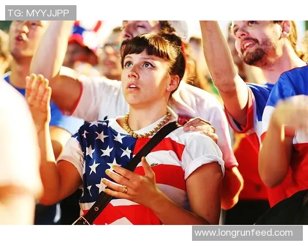 韩国足球明星观看盛况回顾与球迷互动精彩瞬间分享